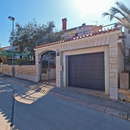 Apartments Lidija 1305 プーラ エクステリア 写真