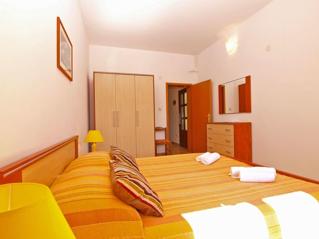 Apartments Lidija 1305 プーラ エクステリア 写真