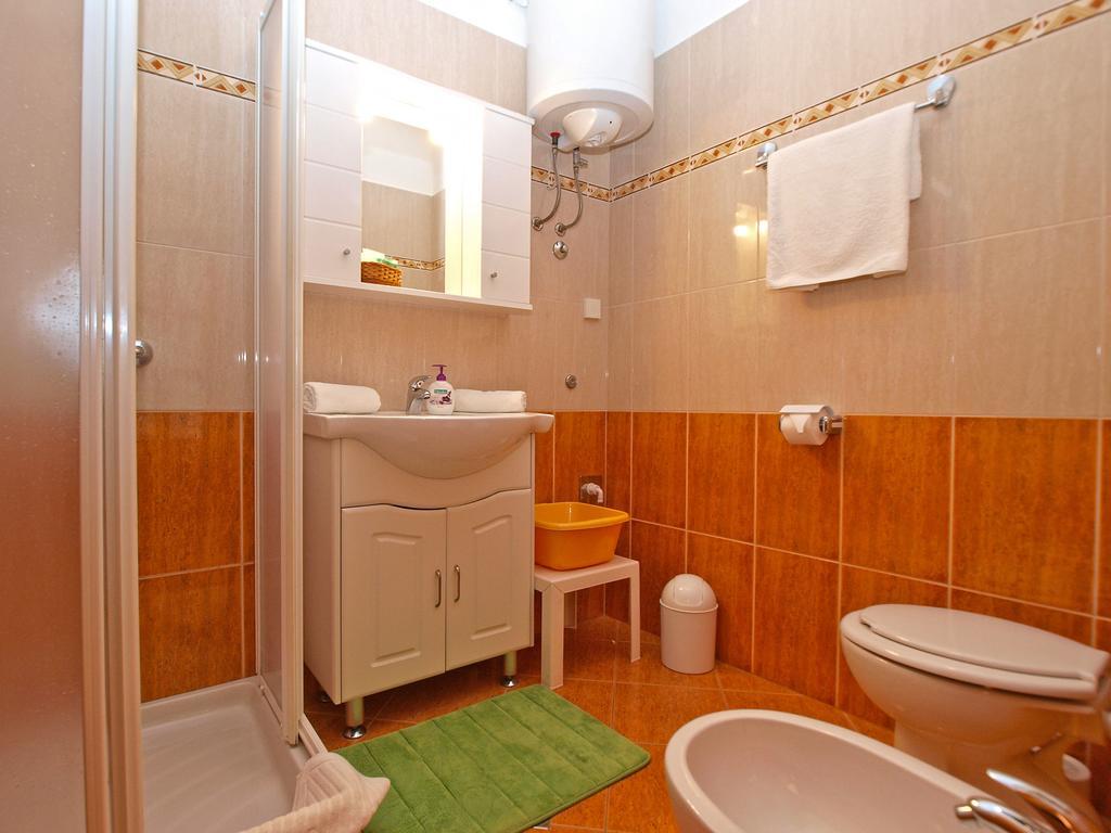 Apartments Lidija 1305 プーラ エクステリア 写真