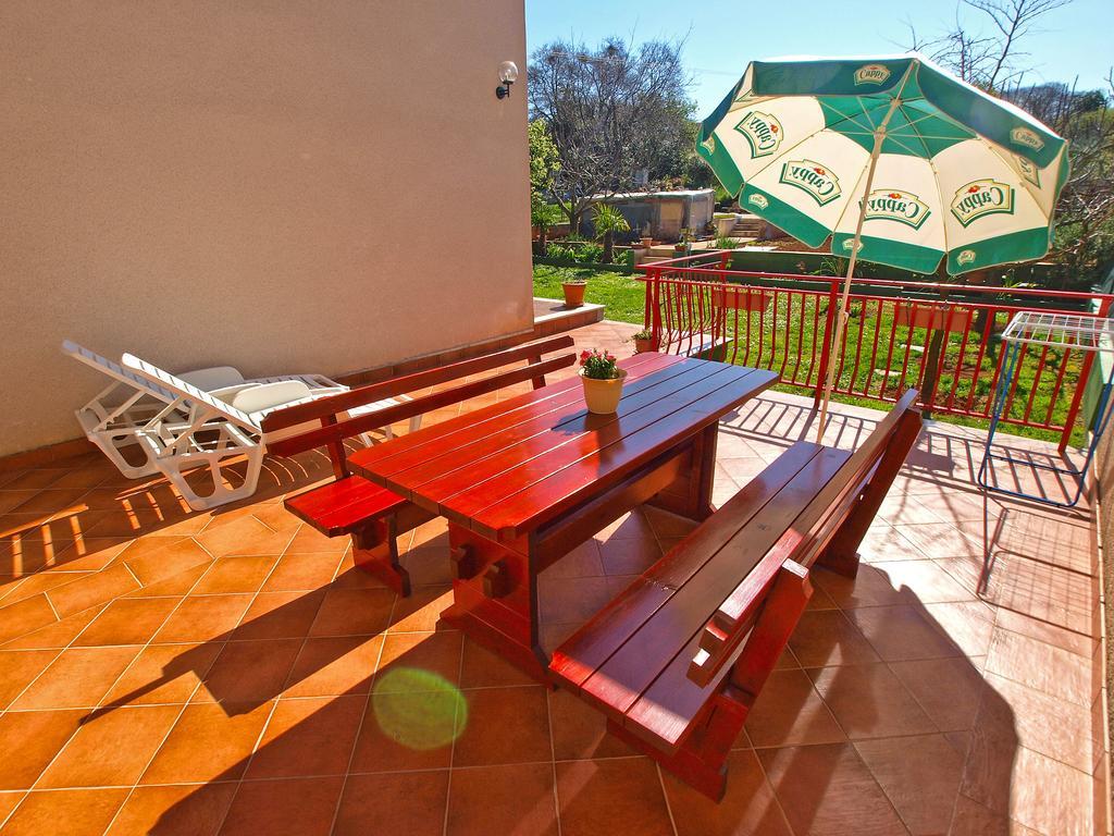 Apartments Lidija 1305 プーラ エクステリア 写真