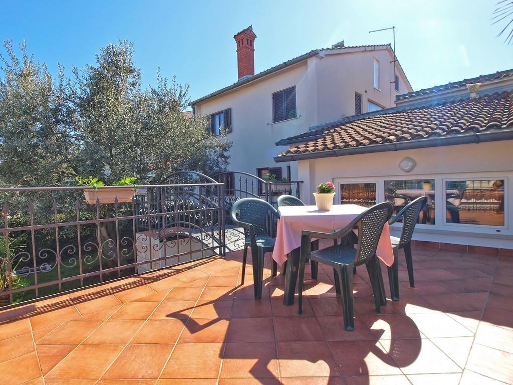 Apartments Lidija 1305 プーラ エクステリア 写真
